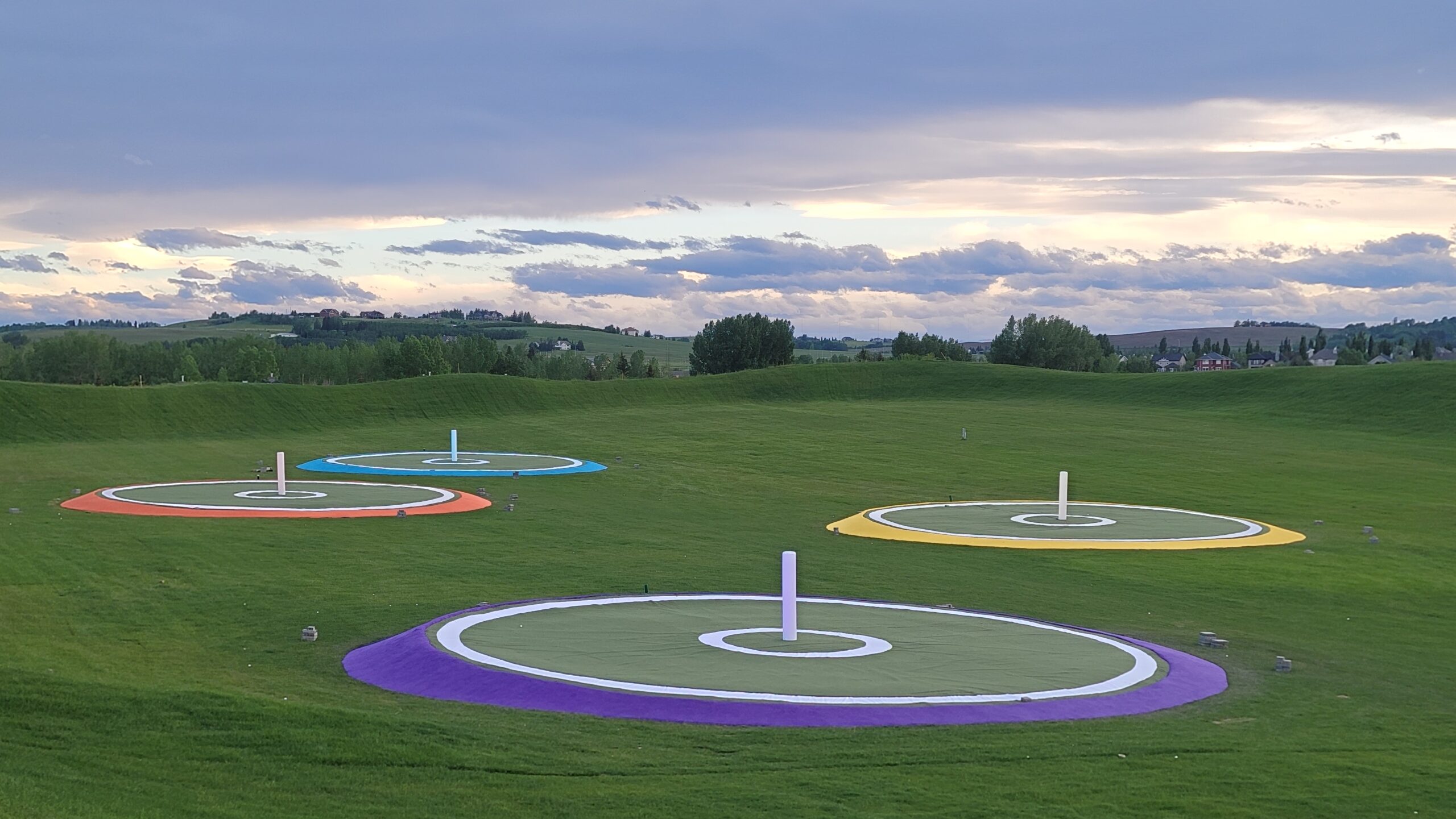 Read more about the article LaunchPad Golf, Calgary AB – Making A Memorable Field